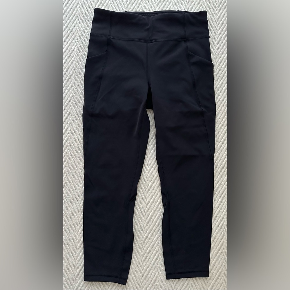 Lululemon Time to Sweat Crop in Black - Size 8